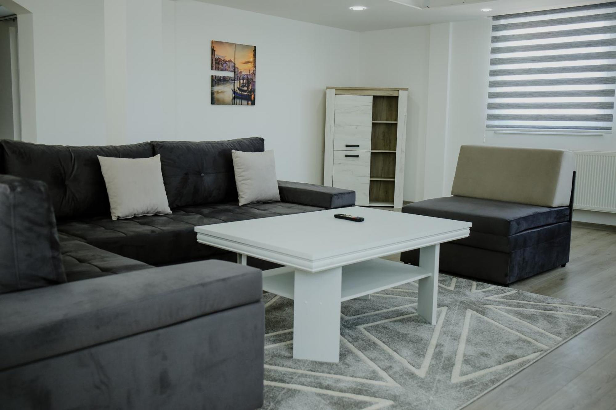 Deluxe Apartments SJJ Esterno foto