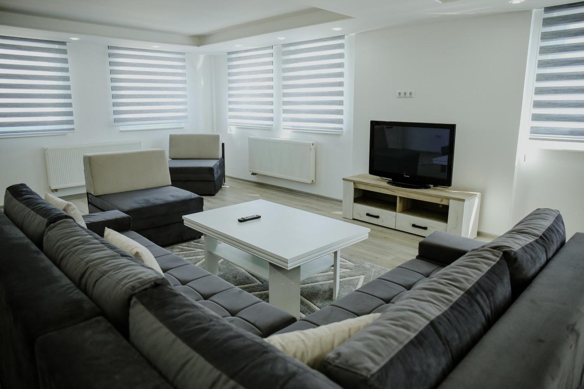 Deluxe Apartments SJJ Esterno foto